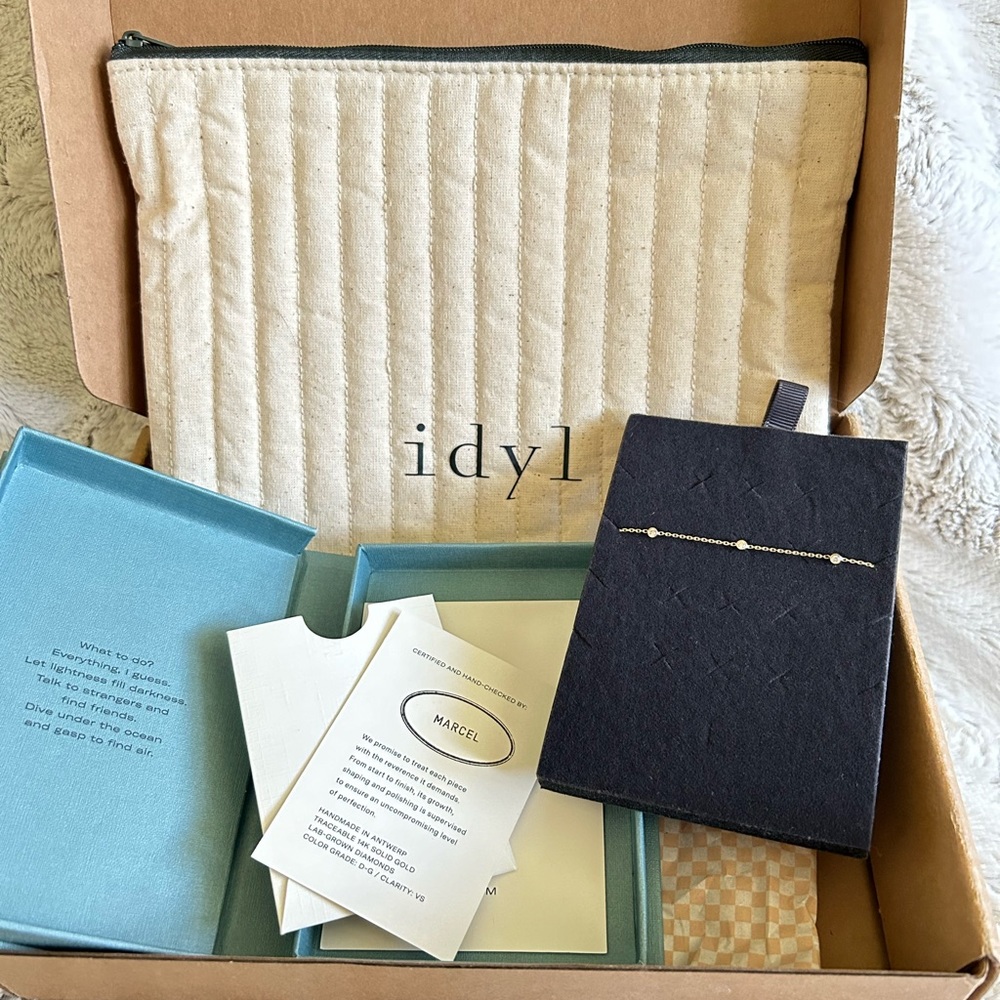 Idyl 14k solid gold + diamond bracelet